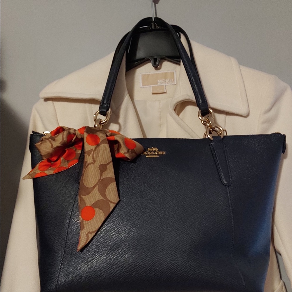 Authentic Coach Ava Crossgrain Tote